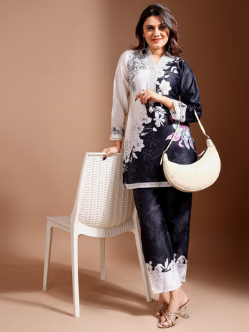 Abstract Black and white Floral Loungewear Set